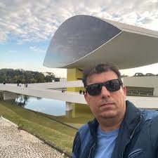 Eduardo L.